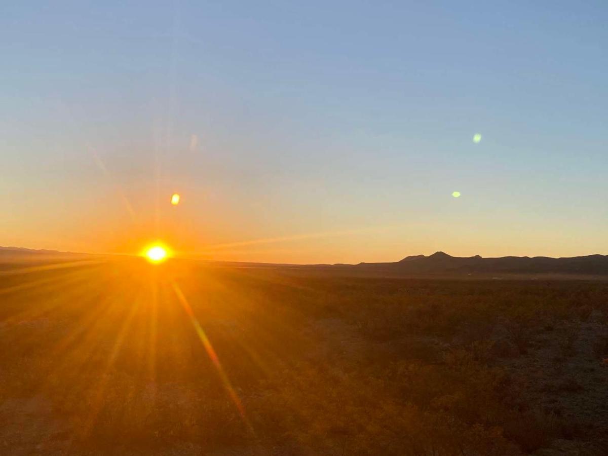 Camping At Desert Gardens Oasis In Lobo, Tx Van Horn Dış mekan fotoğraf