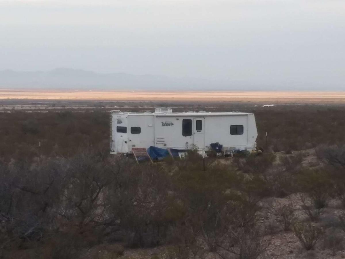 Camping At Desert Gardens Oasis In Lobo, Tx Van Horn Dış mekan fotoğraf