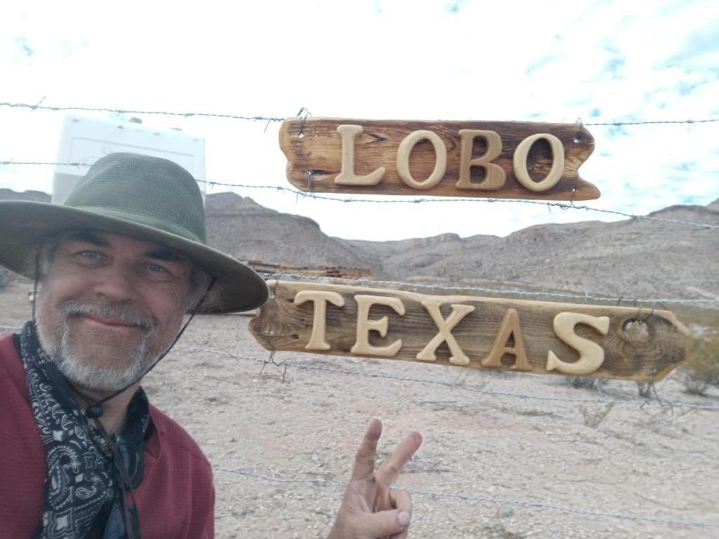 Camping At Desert Gardens Oasis In Lobo, Tx Van Horn Dış mekan fotoğraf